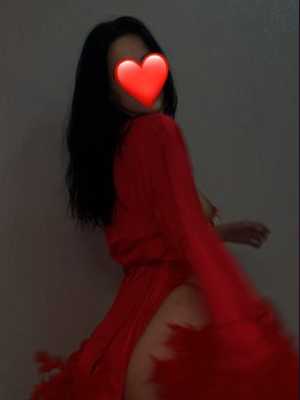 Позвоните проститутке, она ждет именно вас Малышка