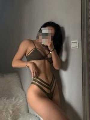 Позвоните проститутке, она ждет именно вас БЕГИМАЙ ОДНА ♥️