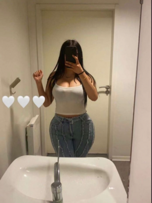 Позвоните проститутке, она ждет именно вас Айгерим одна выезд