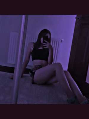 Позвоните проститутке, она ждет именно вас Яна