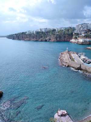 Позвоните проститутке, она ждет именно вас Айка