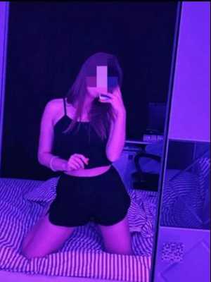 Позвоните проститутке, она ждет именно вас Одна