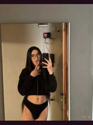 Позвоните проститутке, она ждет именно вас Моли приездом успейте