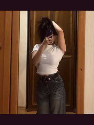 Позвоните проститутке, она ждет именно вас Алия