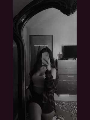 Позвоните проститутке, она ждет именно вас Мади