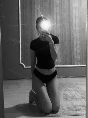 Позвоните проститутке, она ждет именно вас Luna