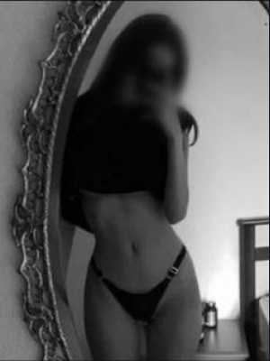 Позвоните проститутке, она ждет именно вас Арина