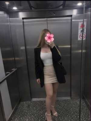 Позвоните проститутке, она ждет именно вас Боди массаж